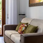 100 Metri Dal Mare Apartment *