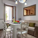 100 Metri Dal Mare Apartamento *